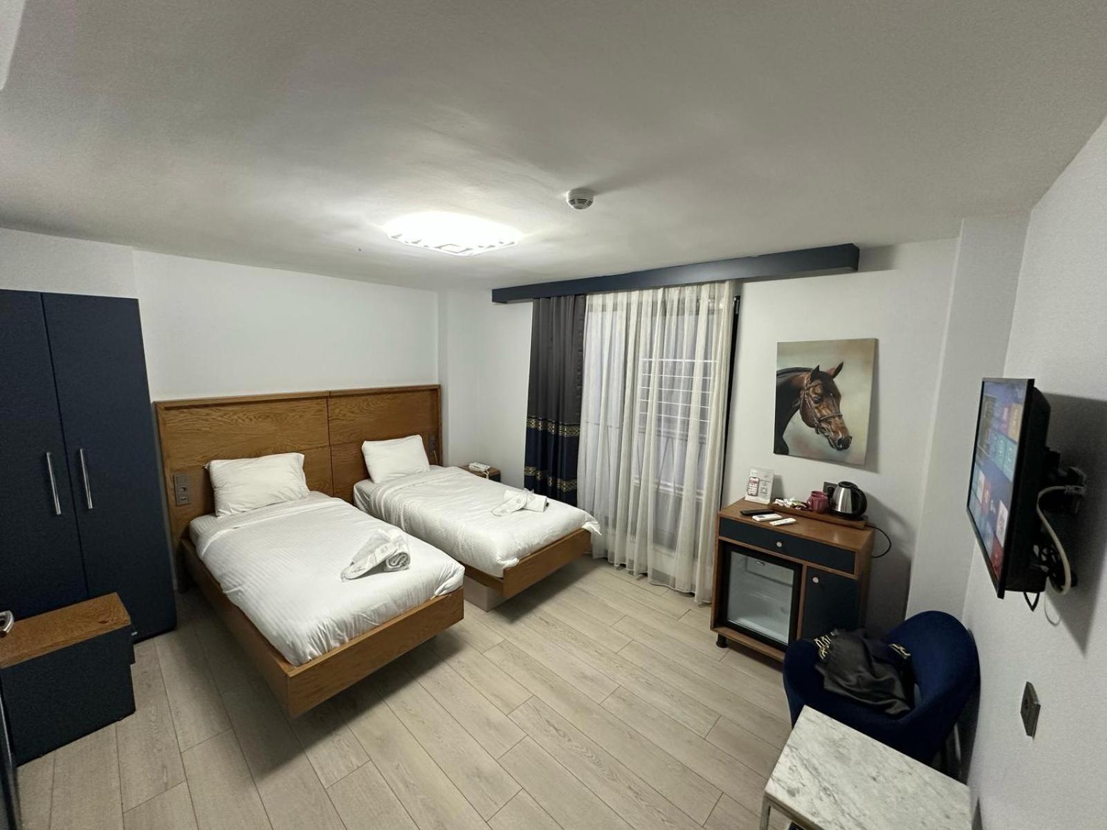 Vama Otel Taxim Istanbul Bagian luar foto